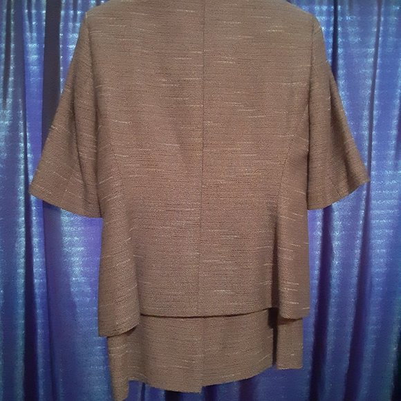 Anne Klein 2 Pc Grey Short Sleeve Suit - Picture 2 of 15